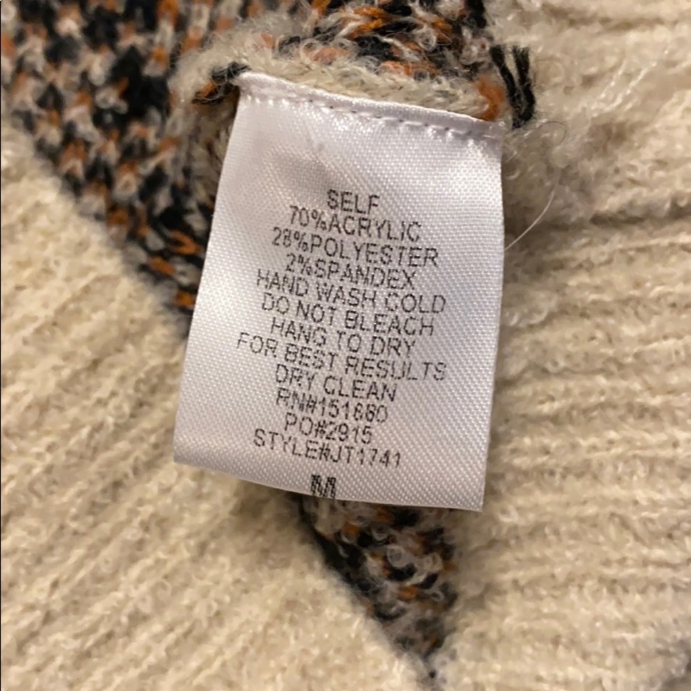 Leopard Sweater - Picture 5 of 5